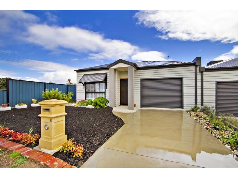 8 Catherine Street, Eaglehawk VIC 3556