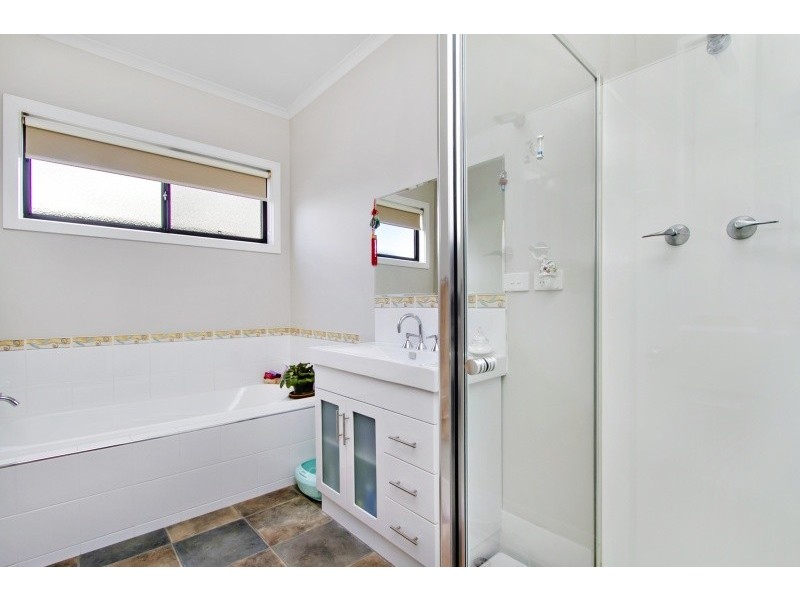 8 Catherine Street, Eaglehawk VIC 3556