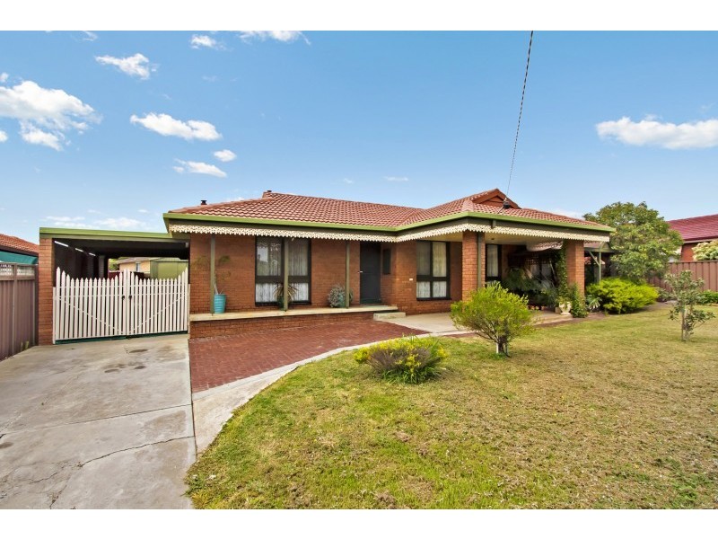 61 Lockwood Road, Kangaroo Flat VIC 3555