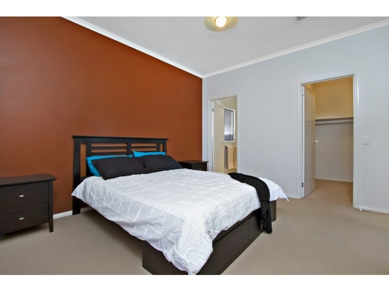 2 Botanical Drive, Epsom VIC 3551