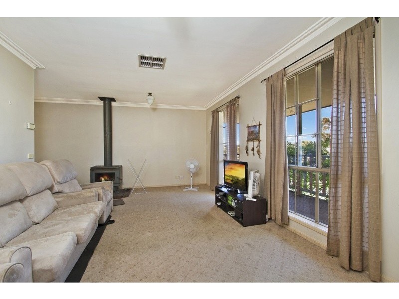 22 Akoonah Drive, Golden Square VIC 3555