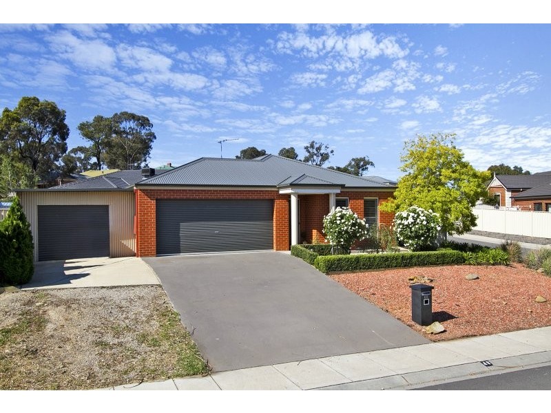 48 Mistletoe Street, Golden Square VIC 3555