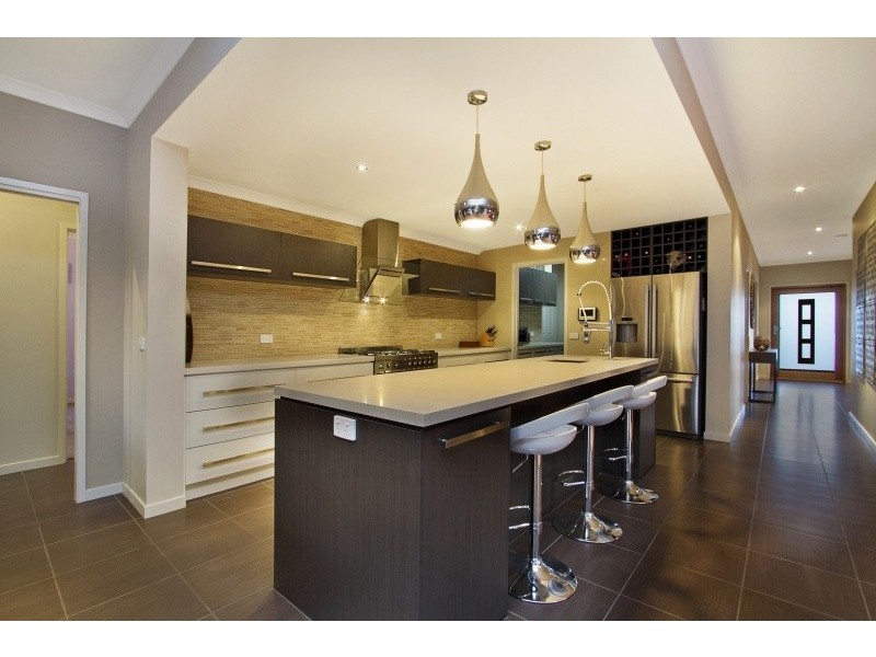 2 Hanover Place, Strathfieldsaye VIC 3551