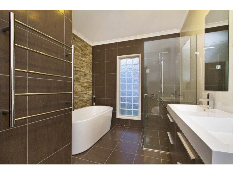 2 Hanover Place, Strathfieldsaye VIC 3551