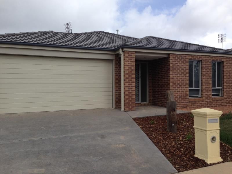 24 Caulfield Drive, Epsom VIC 3551