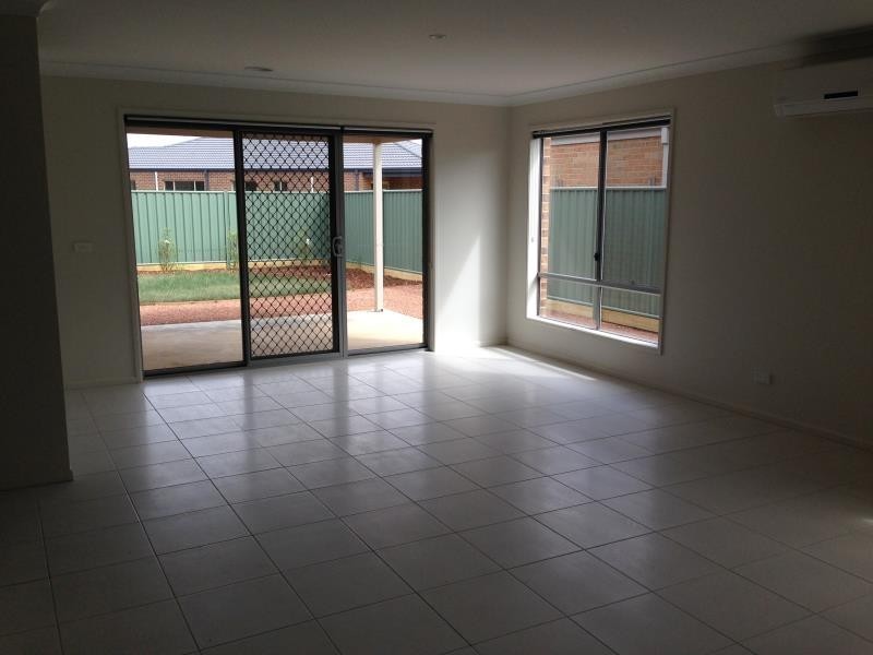 24 Caulfield Drive, Epsom VIC 3551