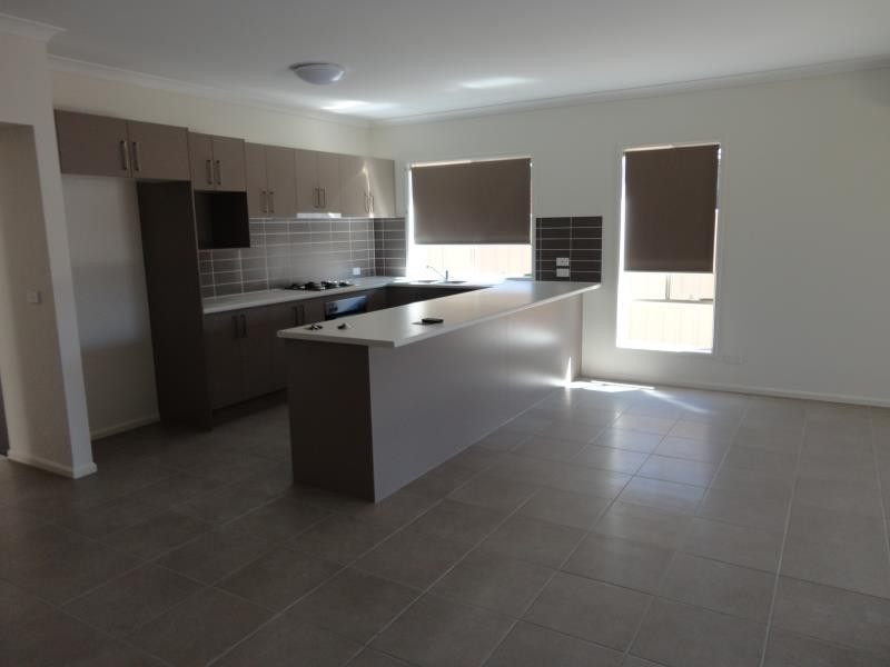 5 Cobb Court, Kangaroo Flat VIC 3555