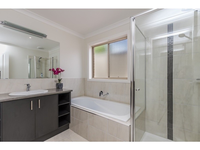 14A Cambridge Crescent, White Hills VIC 3550