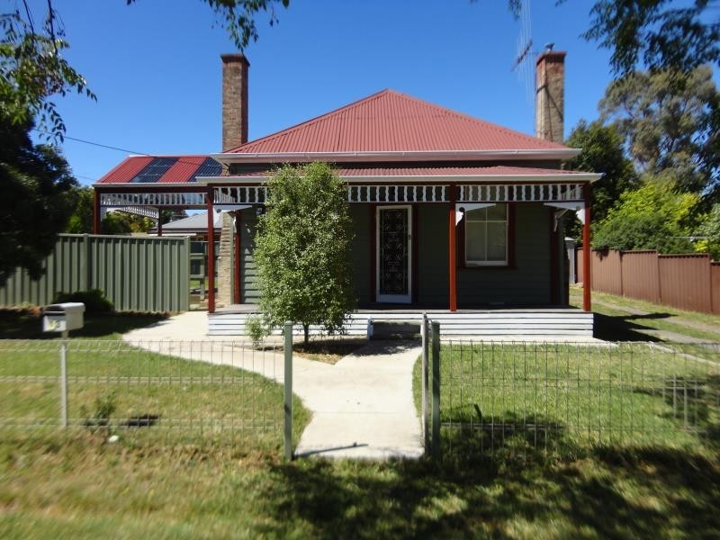 13 Church Street, Eaglehawk VIC 3556