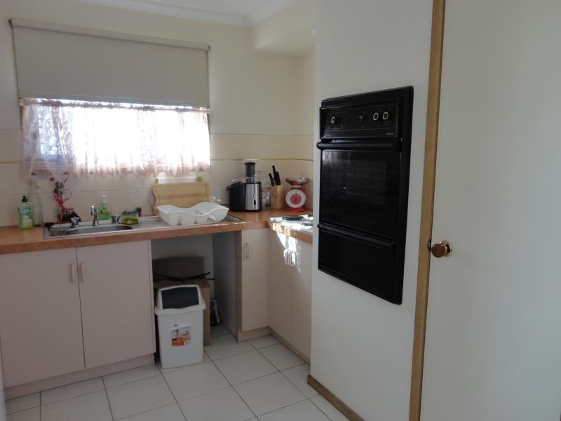 2/13 Proud Terrace, Flora Hill, Flora Hill VIC 3550