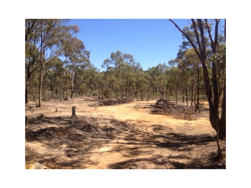 1 Cockateal Close, Junortoun VIC 3551