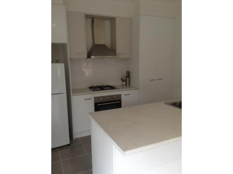 1/27 MacDougall Road, Golden Square VIC 3555