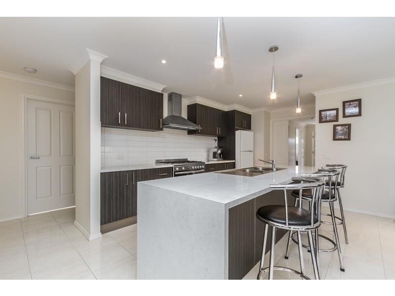 14A Cambridge Crescent, White Hills VIC 3550