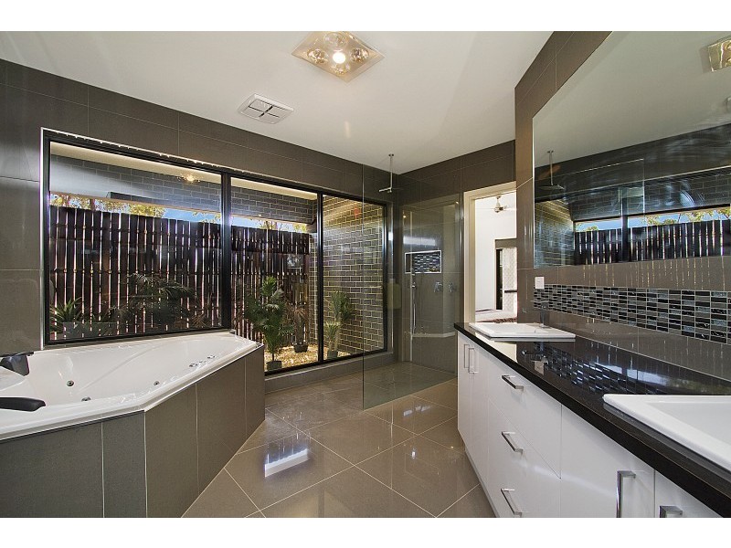 9 Botany Drive, Junortoun VIC 3551