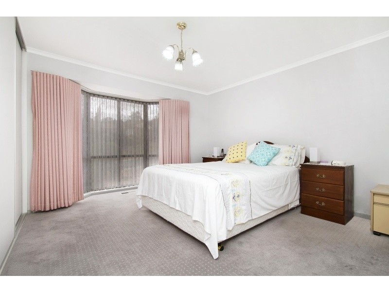 1/21 Mayfield Parade, Strathdale VIC 3550