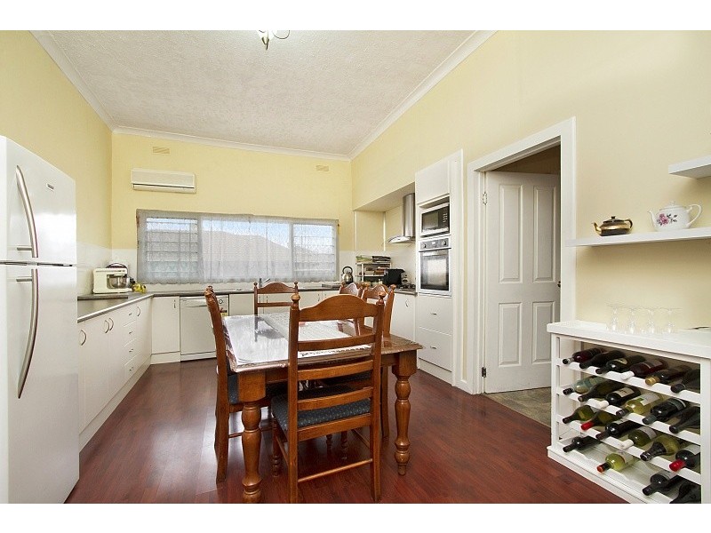 162 Neale Sreet, Flora Hill VIC 3550