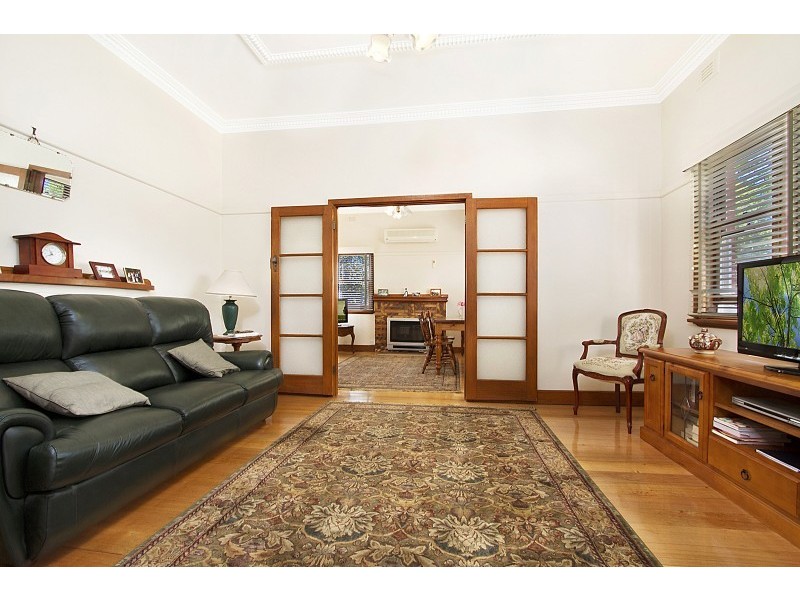 55 Raglan Street, White Hills VIC 3550