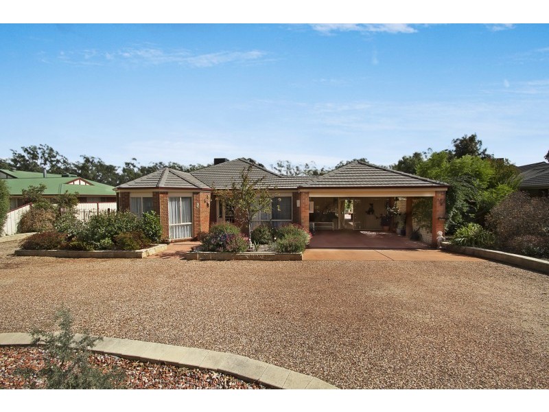 58 Strickland Street, Ascot VIC 3551