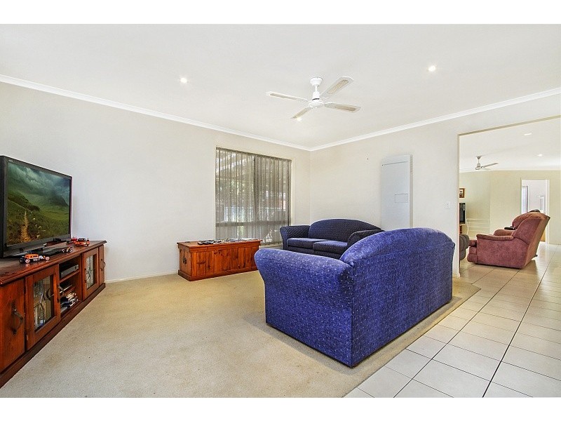 11 Chantelle Court, Kangaroo Flat VIC 3555