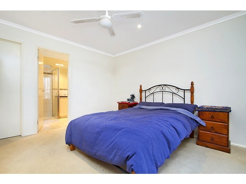 11 Chantelle Court, Kangaroo Flat VIC 3555