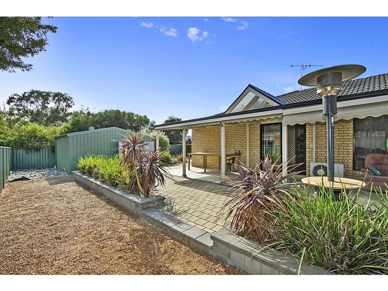 11 Chantelle Court, Kangaroo Flat VIC 3555