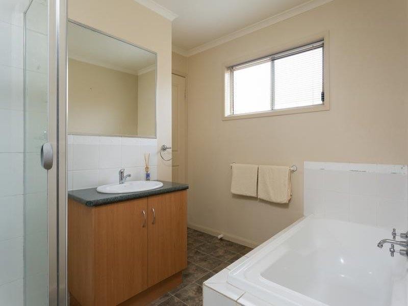4 Bassett Drive, Strathfieldsaye, Strathfieldsaye VIC 3551