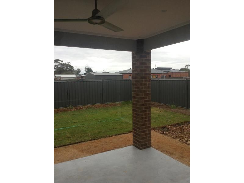 14 Erindale Way,, Marong VIC 3515