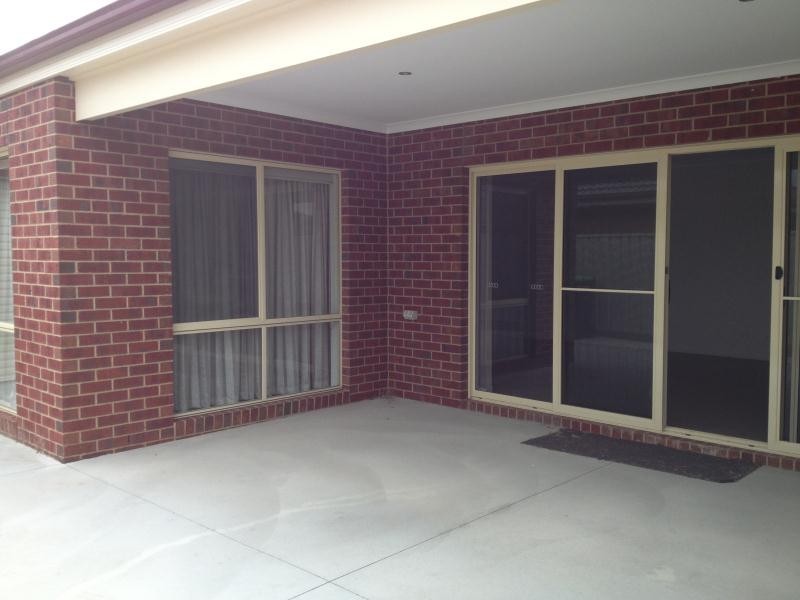 14 Elandra Drive, Epsom VIC 3551