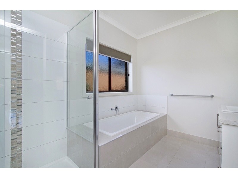 19 Muriel Street, Kangaroo Flat VIC 3555