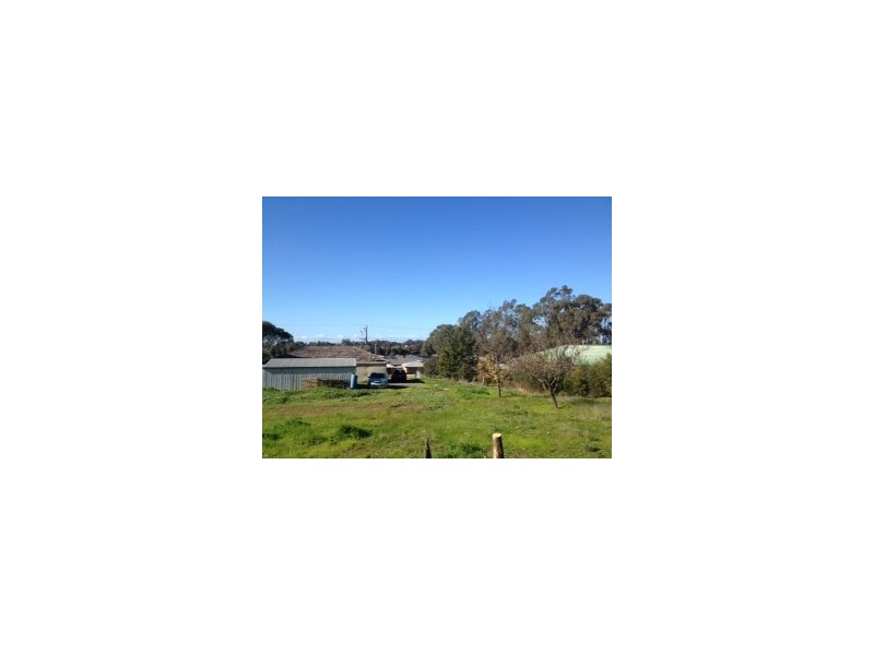 Lot 2/106 St Killian Street, White Hills VIC 3550