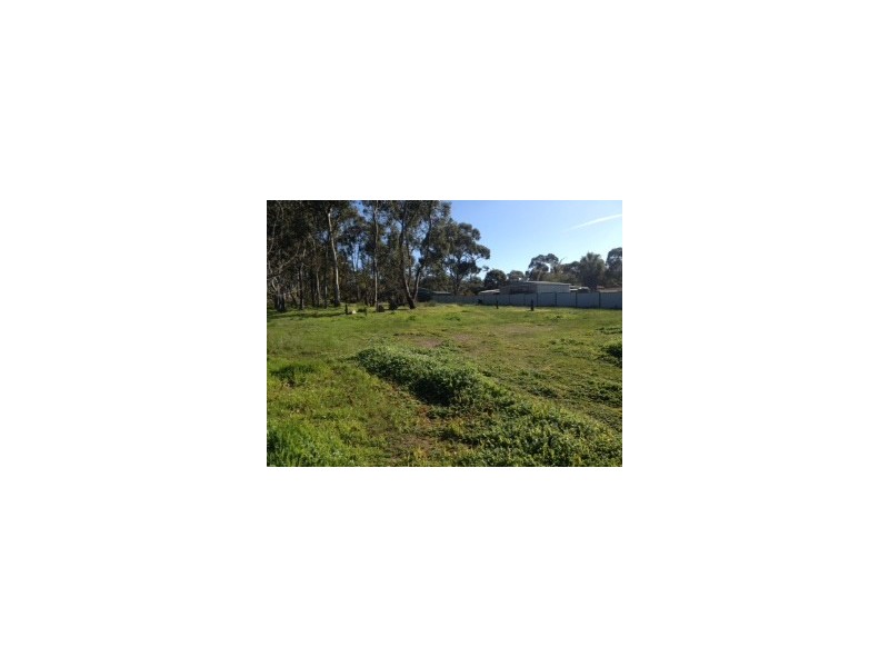Lot 2/106 St Killian Street, White Hills VIC 3550