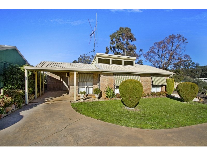 1/174 Retreat Road, Spring Gully VIC 3550