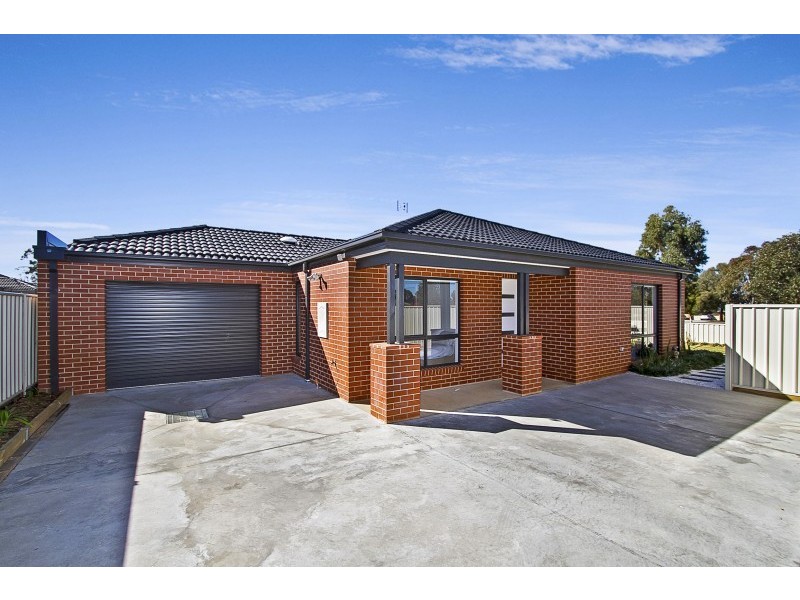 8 Ambrosia Rise, Epsom VIC 3551