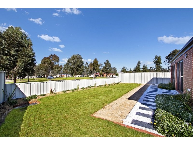 8 Ambrosia Rise, Epsom VIC 3551