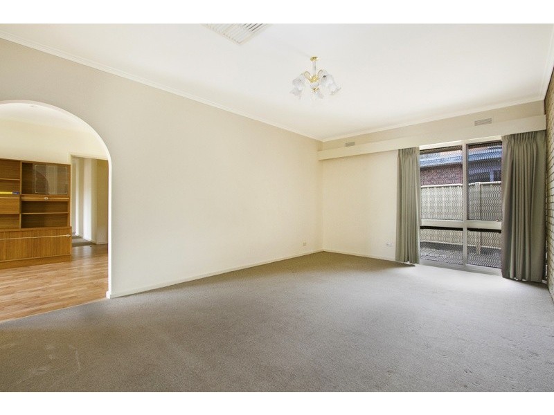 15 Belinda Avenue, Golden Square VIC 3555