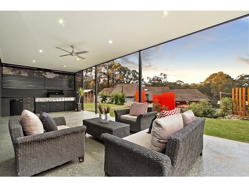 10 Oakes Place, Golden Square VIC 3555