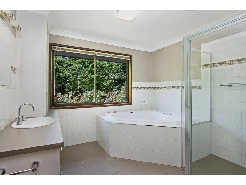 17 Nabilla Crescent, Strathdale VIC 3550