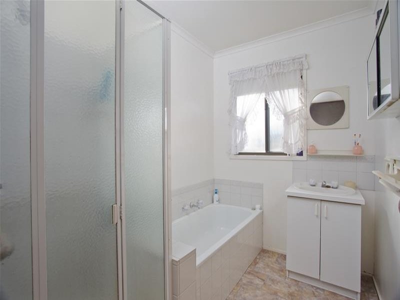 4 Webbs Road, Campbells Creek VIC 3451