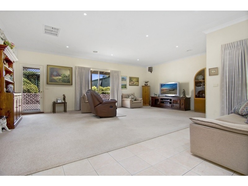 3 Currawong Court, Kennington VIC 3550