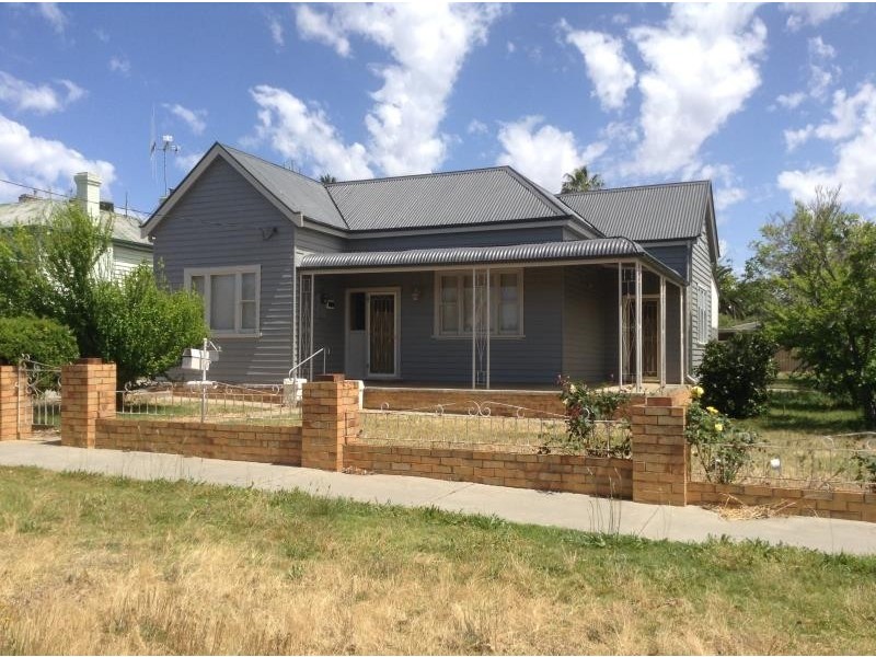 4 Denham street, Eaglehawk VIC 3556