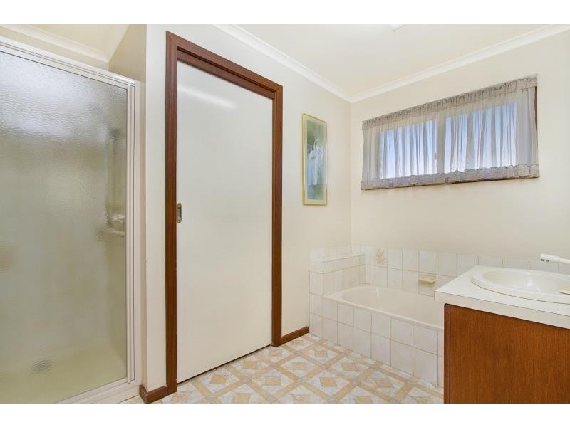 1/174 Retreat Road, Spring Gully VIC 3550