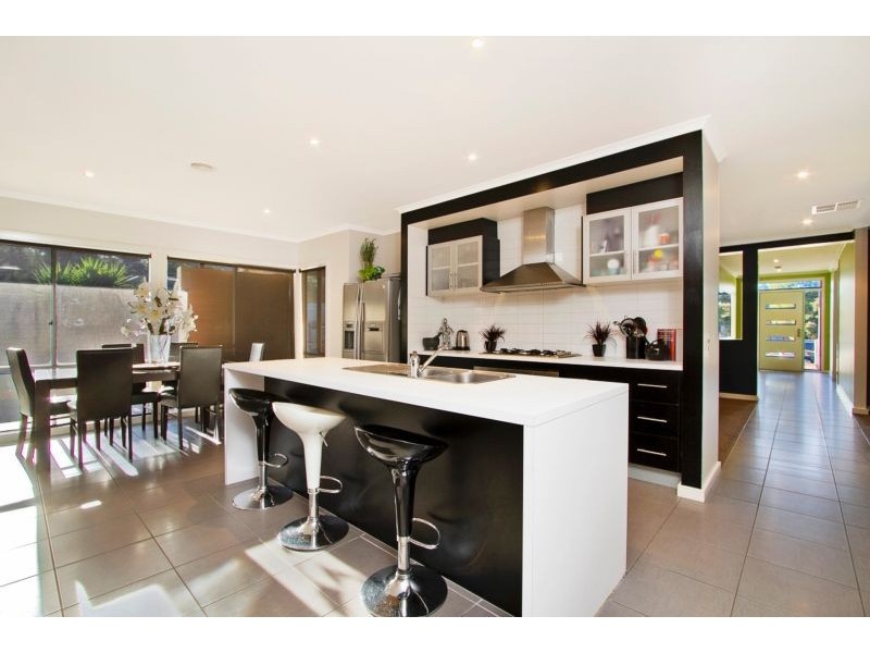 9 Huntingdale Avenue, Eaglehawk VIC 3556