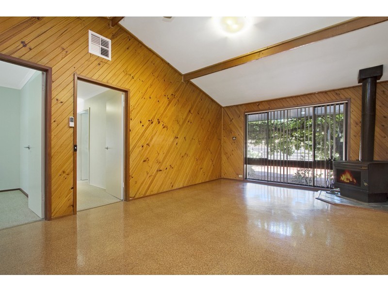 17 Strickland Street, Ascot VIC 3551