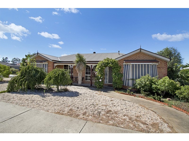 19 Saxby Drive, Strathfieldsaye VIC 3551