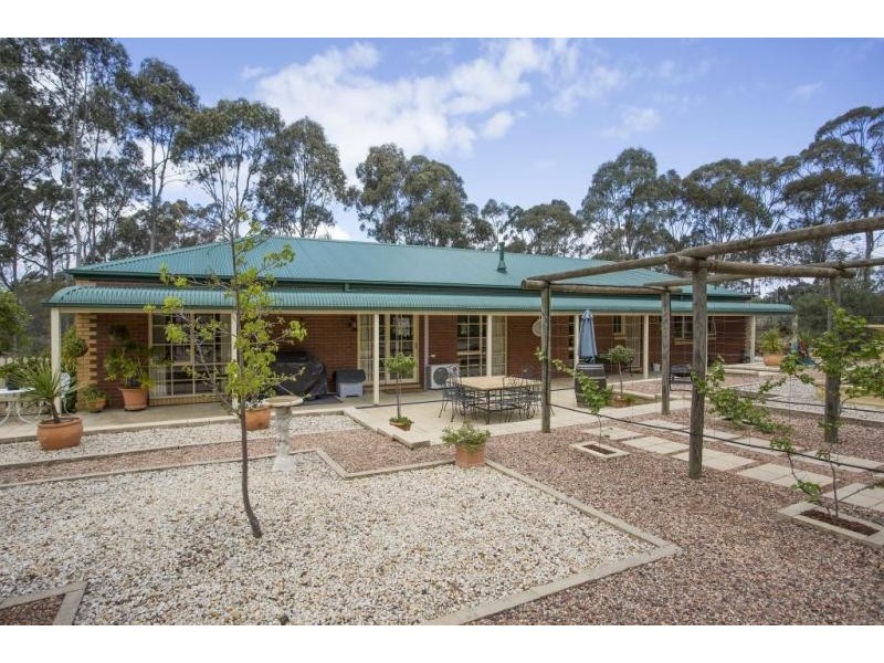 101 Sinclairs Road, Strathfieldsaye VIC 3551