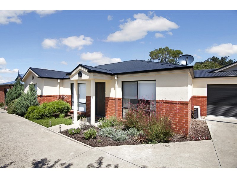 2/24 Kirby Street, Golden Square VIC 3555