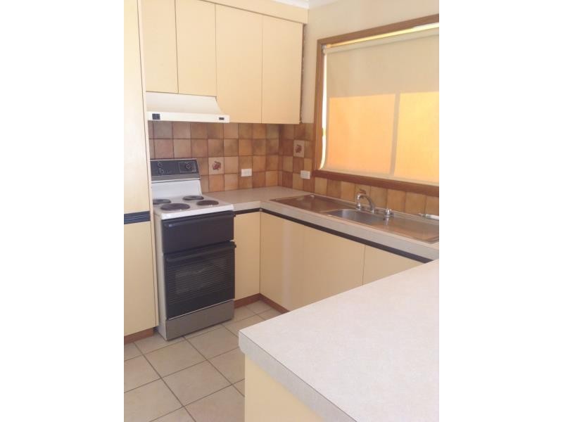 4/21A Nish street, Flora Hill VIC 3550