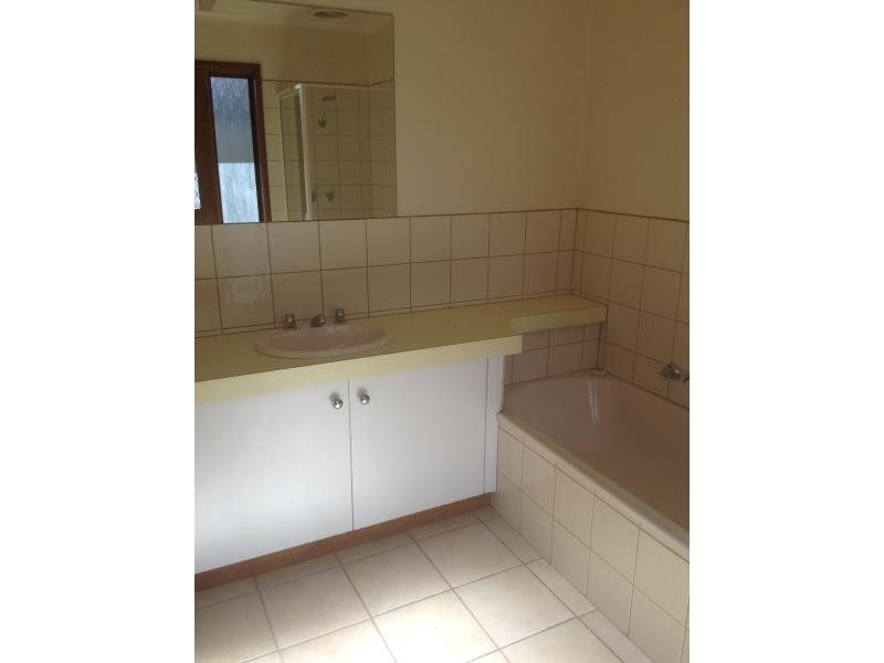 4/21A Nish street, Flora Hill VIC 3550