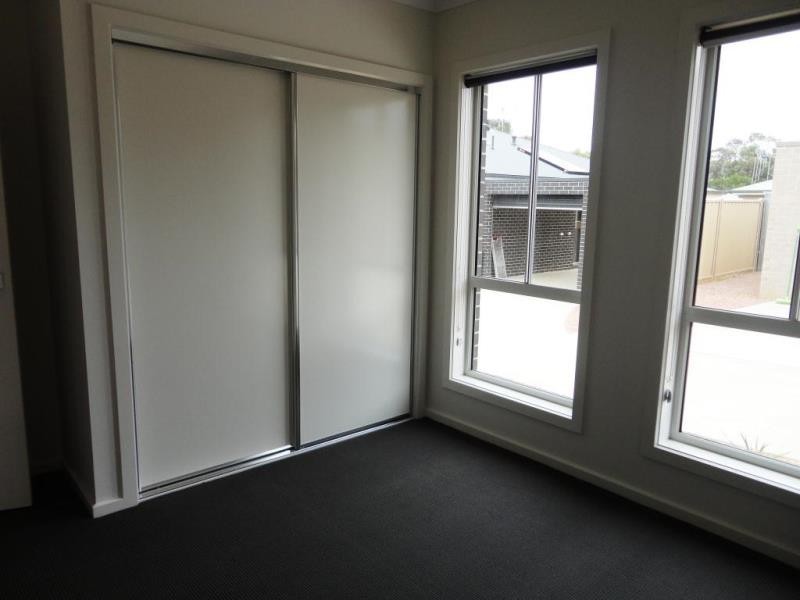 8/18A Emmett street, Golden Square VIC 3555