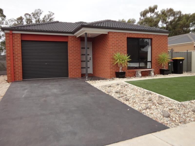 34 Elandra Drive, Ascot VIC 3551